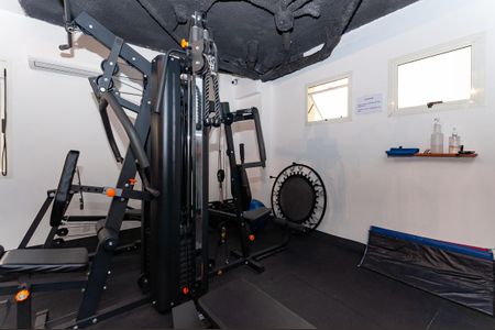 Apartamento à venda com 167m², 3 quartos e 3 vagas Apartamento à venda com 167m², 3 quartos e 3 vagasÁrea Comum - Academia