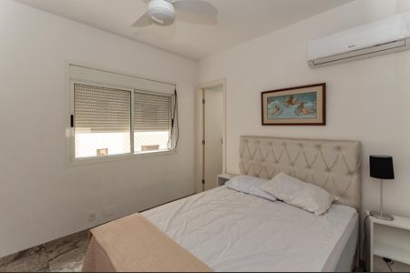 Apartamento à venda com 167m², 3 quartos e 3 vagas Apartamento à venda com 167m², 3 quartos e 3 vagasSuíte 2