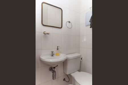 Apartamento à venda com 167m², 3 quartos e 3 vagas Apartamento à venda com 167m², 3 quartos e 3 vagasBanheiro de Serviço