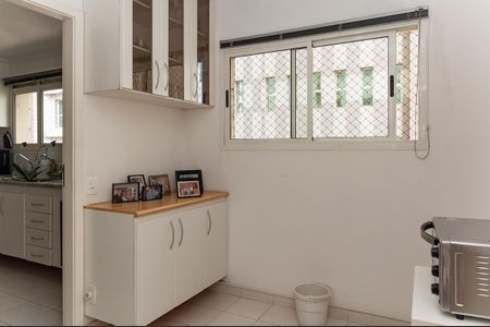 Apartamento à venda com 167m², 3 quartos e 3 vagas Apartamento à venda com 167m², 3 quartos e 3 vagasCopa