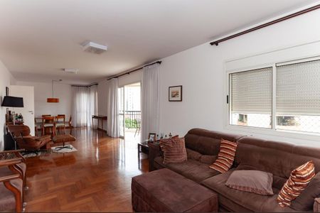 Apartamento à venda com 167m², 3 quartos e 3 vagas Apartamento à venda com 167m², 3 quartos e 3 vagasSala