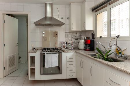 Apartamento à venda com 167m², 3 quartos e 3 vagas Apartamento à venda com 167m², 3 quartos e 3 vagasCozinha