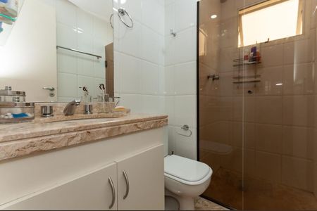 Apartamento à venda com 167m², 3 quartos e 3 vagas Apartamento à venda com 167m², 3 quartos e 3 vagasBanheiro Suíte 3