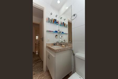 Apartamento à venda com 167m², 3 quartos e 3 vagas Apartamento à venda com 167m², 3 quartos e 3 vagasBanheiro Suíte 3