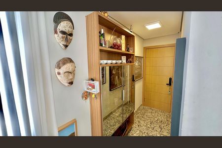 Apartamento à venda com 80m², 2 quartos e 1 vaga Apartamento à venda com 80m², 2 quartos e 1 vagaSala