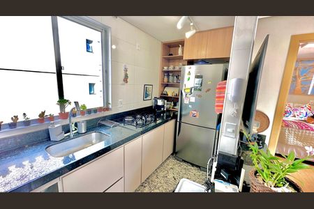 Apartamento à venda com 80m², 2 quartos e 1 vaga Apartamento à venda com 80m², 2 quartos e 1 vagaCozinha