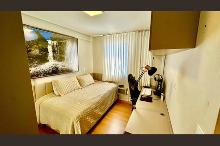 Apartamento à venda com 80m², 2 quartos e 1 vagaQuarto 3