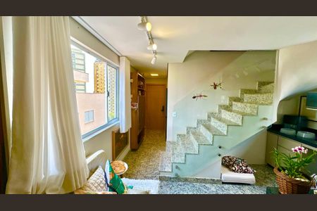 Sala de apartamento à venda com 2 quartos, 80m² em Santa Efigênia, Belo Horizonte