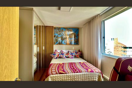 Apartamento à venda com 80m², 2 quartos e 1 vagaQuarto 2