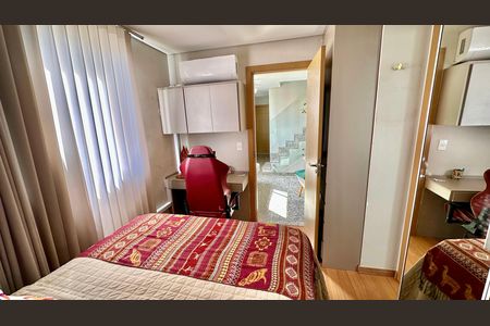 Apartamento à venda com 80m², 2 quartos e 1 vaga Apartamento à venda com 80m², 2 quartos e 1 vagaSuíte