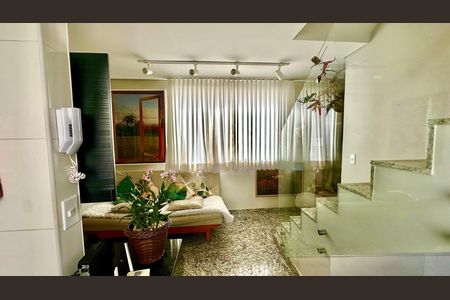 Apartamento à venda com 80m², 2 quartos e 1 vaga Apartamento à venda com 80m², 2 quartos e 1 vagaSala