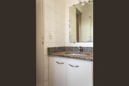 Apartamento à venda com 140m², 3 quartos e 3 vagas Apartamento à venda com 140m², 3 quartos e 3 vagasBanheiro da Suíte 2