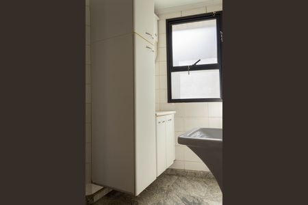 Apartamento à venda com 140m², 3 quartos e 3 vagas Apartamento à venda com 140m², 3 quartos e 3 vagasÁrea de Serviço