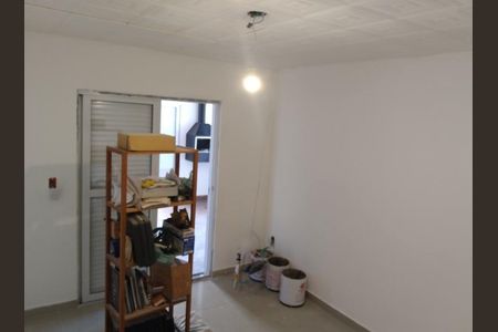 Foto 12 de casa à venda com 3 quartos, 300m² em Vila Espanhola, São Paulo