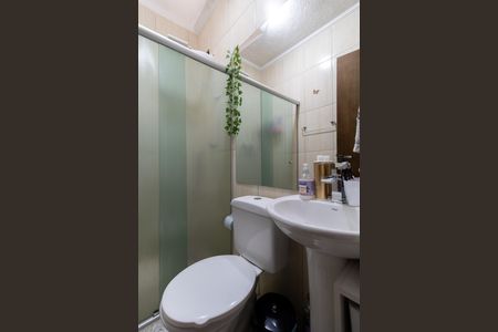 Casa à venda com 105m², 3 quartos e 2 vagasBanheiro 