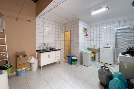 Casa à venda com 159m², 3 quartos e 2 vagasÁrea de Serviço