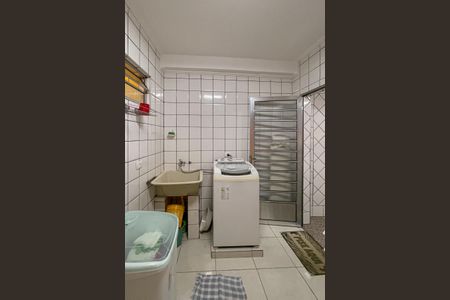 Casa à venda com 159m², 3 quartos e 2 vagasÁrea de Serviço