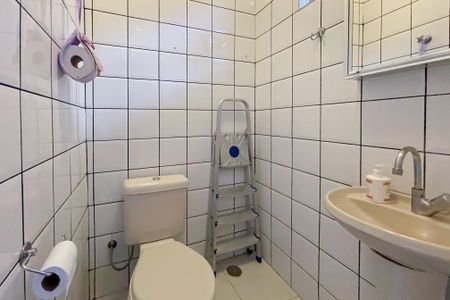 Casa à venda com 159m², 3 quartos e 2 vagasLavabo 