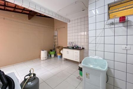 Casa à venda com 159m², 3 quartos e 2 vagasÁrea de Serviço