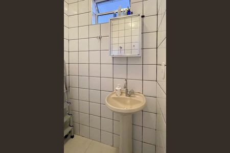 Casa à venda com 159m², 3 quartos e 2 vagasLavabo 