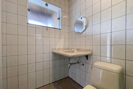 Casa à venda com 159m², 3 quartos e 2 vagasBanheiro - Suíte 