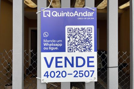 Casa à venda com 159m², 3 quartos e 2 vagasFachada