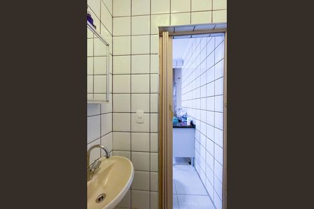 Casa à venda com 159m², 3 quartos e 2 vagasLavabo 