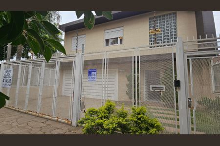 Casa à venda com 392m², 3 quartos e 4 vagasFachada
