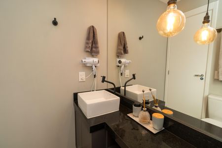 Apartamento à venda com 91m², 2 quartos e 2 vagasBanheiro da Suíte 1