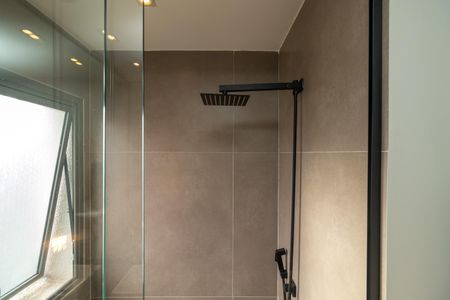 Apartamento à venda com 91m², 2 quartos e 2 vagasBanheiro da Suíte 1