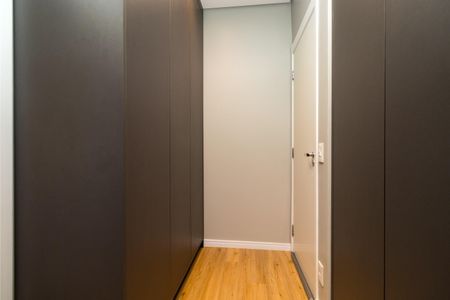 Apartamento à venda com 91m², 2 quartos e 2 vagasCloset Suíte 1