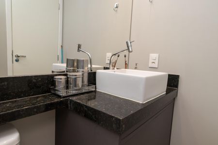 Apartamento à venda com 91m², 2 quartos e 2 vagasBanheiro da Suíte 2