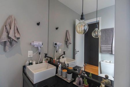 Apartamento à venda com 91m², 2 quartos e 2 vagasBanheiro da Suíte 1