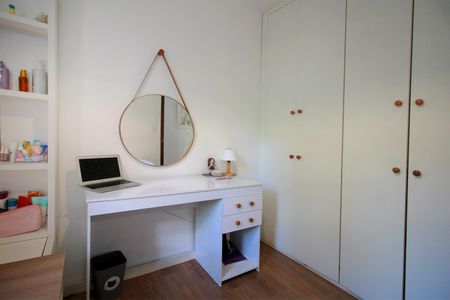 Apartamento à venda com 97m², 3 quartos e 2 vagasQuarto 2