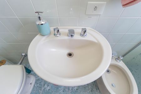 Apartamento à venda com 130m², 3 quartos e 1 vagaDetalhe - Banheiro 1