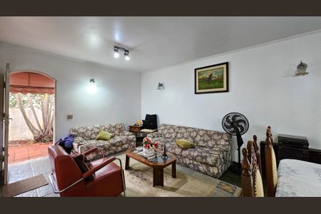 Casa à venda com 290m², 3 quartos e 2 vagasSala