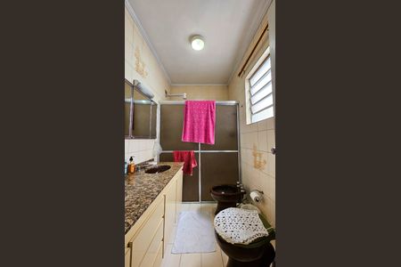 Casa à venda com 290m², 3 quartos e 2 vagasBanheiro