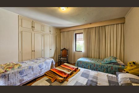 Casa à venda com 290m², 3 quartos e 2 vagasQuarto 2