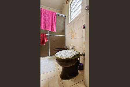 Casa à venda com 290m², 3 quartos e 2 vagasBanheiro