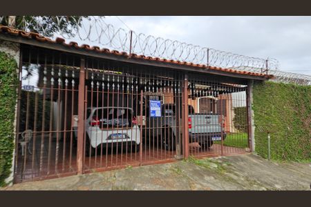 Casa à venda com 290m², 3 quartos e 2 vagasFachada