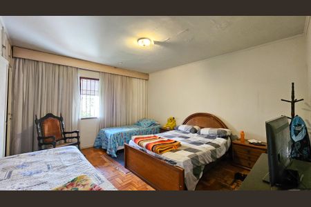 Casa à venda com 290m², 3 quartos e 2 vagasQuarto 2