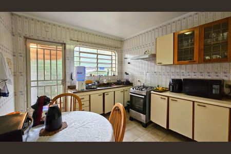 Casa à venda com 290m², 3 quartos e 2 vagasCozinha