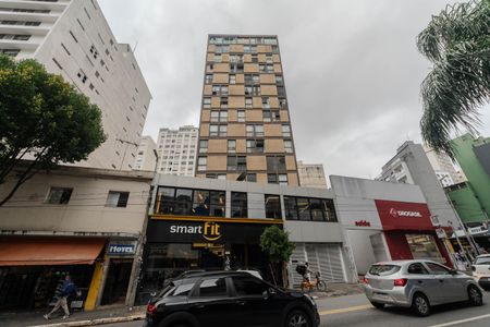 Apartamento à venda com 44m², 1 quarto e sem vaga Apartamento à venda com 44m², 1 quarto e sem vagaFachada