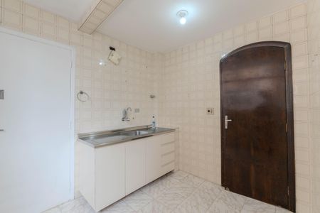 Apartamento à venda com 44m², 1 quarto e sem vaga Apartamento à venda com 44m², 1 quarto e sem vagaCozinha e Área de Serviço