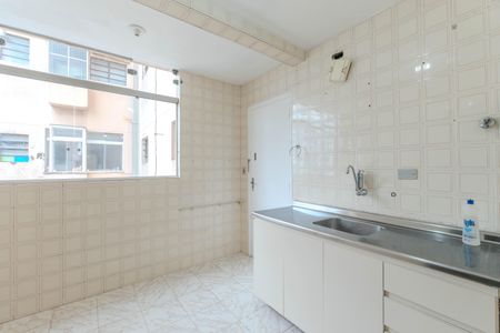 Apartamento à venda com 44m², 1 quarto e sem vaga Apartamento à venda com 44m², 1 quarto e sem vagaCozinha e Área de Serviço