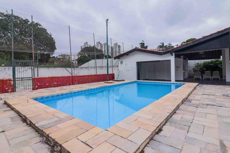 Casa de condomínio à venda com 125m², 3 quartos e 4 vagas Casa de condomínio à venda com 125m², 3 quartos e 4 vagasÁrea comum - Piscina