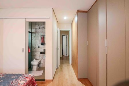 Casa de condomínio à venda com 125m², 3 quartos e 4 vagas Casa de condomínio à venda com 125m², 3 quartos e 4 vagasQuarto 3 Suíte