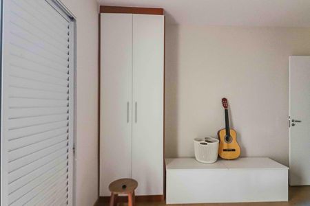 Casa de condomínio à venda com 125m², 3 quartos e 4 vagas Casa de condomínio à venda com 125m², 3 quartos e 4 vagasQuarto 1