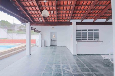 Casa de condomínio à venda com 125m², 3 quartos e 4 vagas Casa de condomínio à venda com 125m², 3 quartos e 4 vagasÁrea comum - Churrasqueira