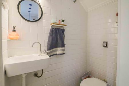 Casa de condomínio à venda com 125m², 3 quartos e 4 vagas Casa de condomínio à venda com 125m², 3 quartos e 4 vagasLavabo